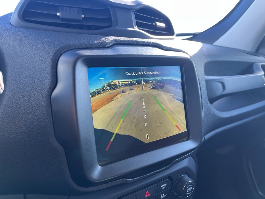 Used 2023 Jeep Renegade Latitude w/ Premium Group image 22