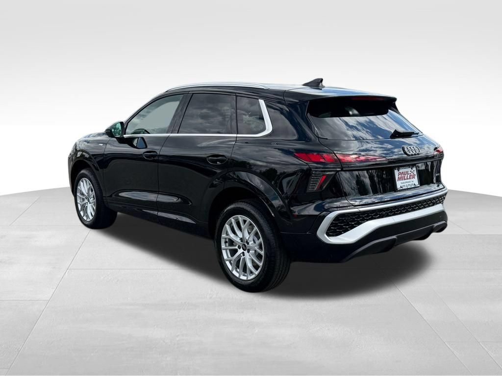 New 2026 Audi Q3 quattro 2.0T AWD/4WD image 5