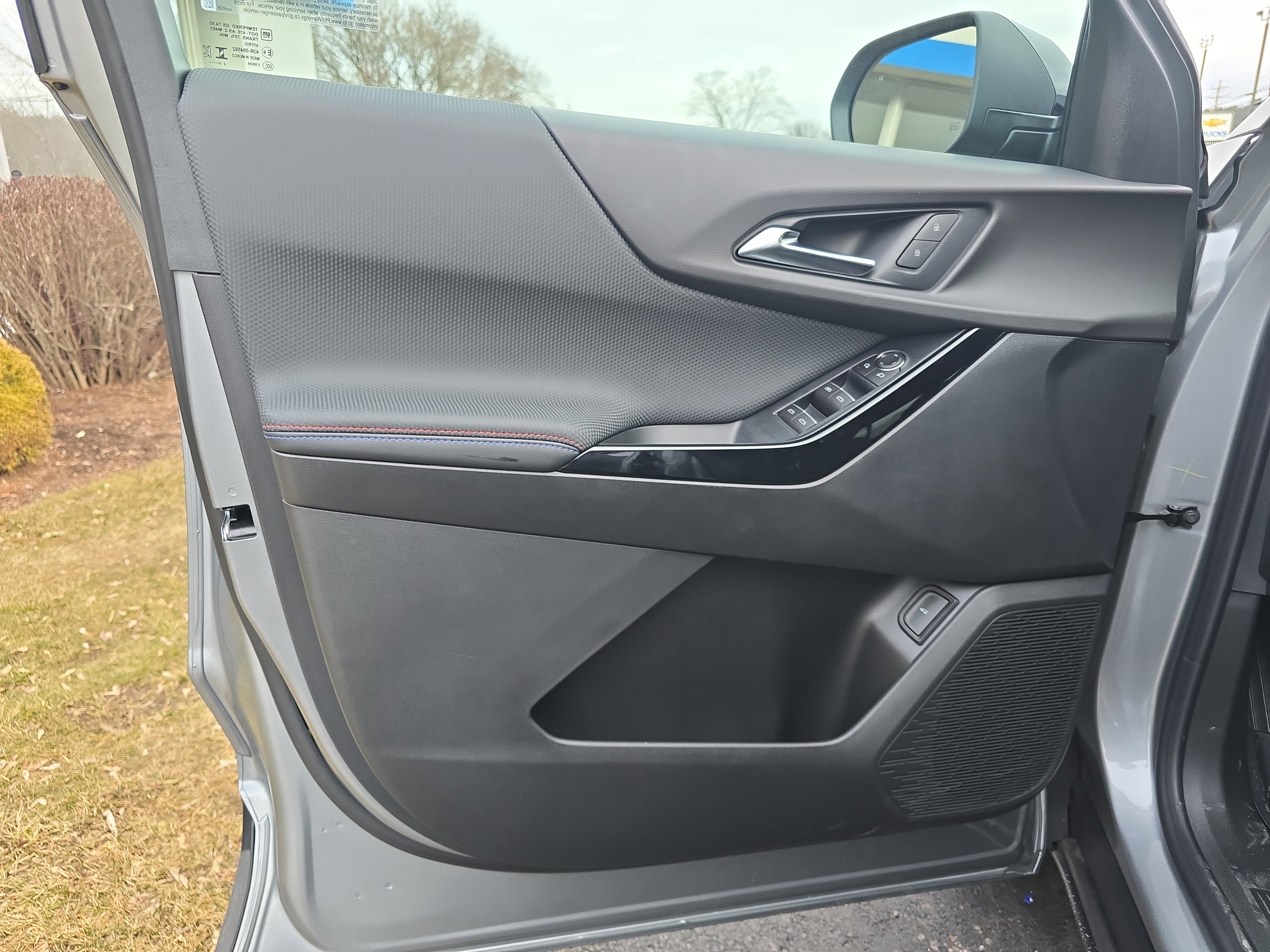 New 2026 Chevrolet Equinox RS w/ LPO, Floor Liner Package image 17