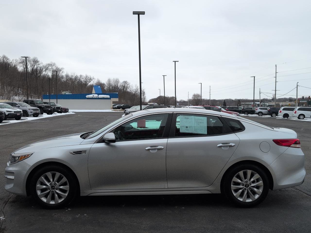 Used 2017 Kia Optima LX image 5