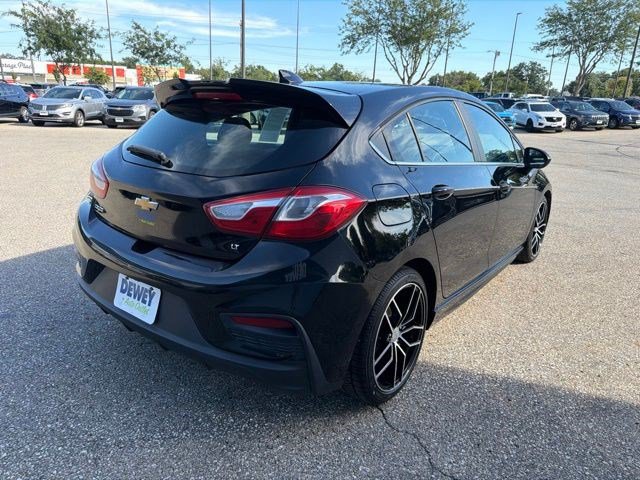 Used 2017 Chevrolet Cruze LT FWD image 5