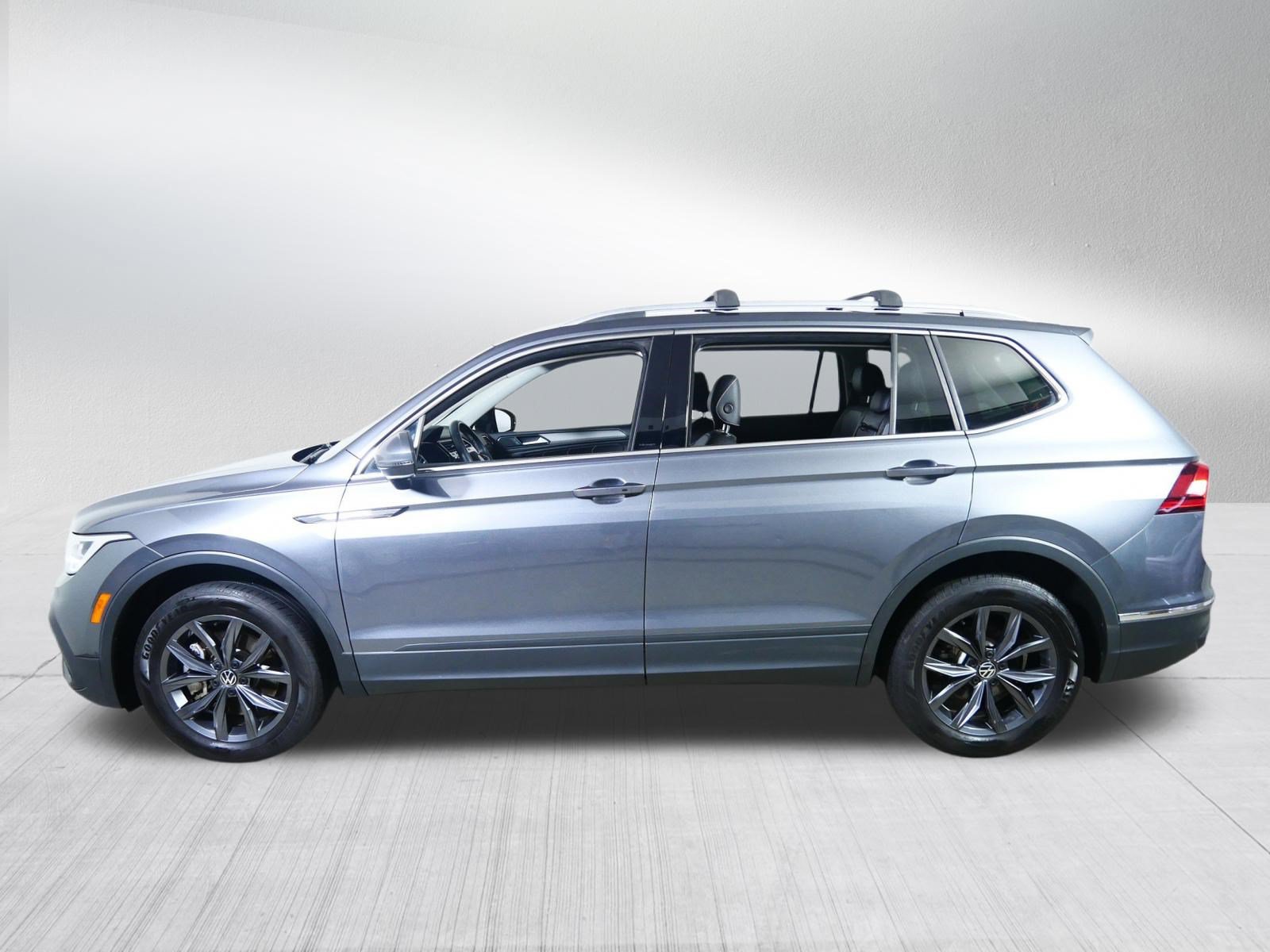 Used 2022 Volkswagen Tiguan SE AWD/4WD image 4