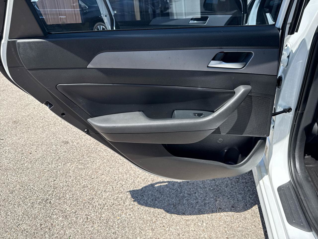 Used 2019 Hyundai Sonata SEL w/ Tech Package 02 FWD image 15