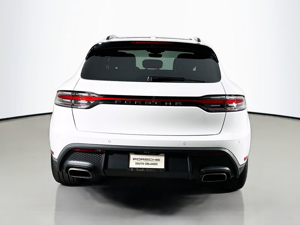 Used 2025 Porsche Macan image 10
