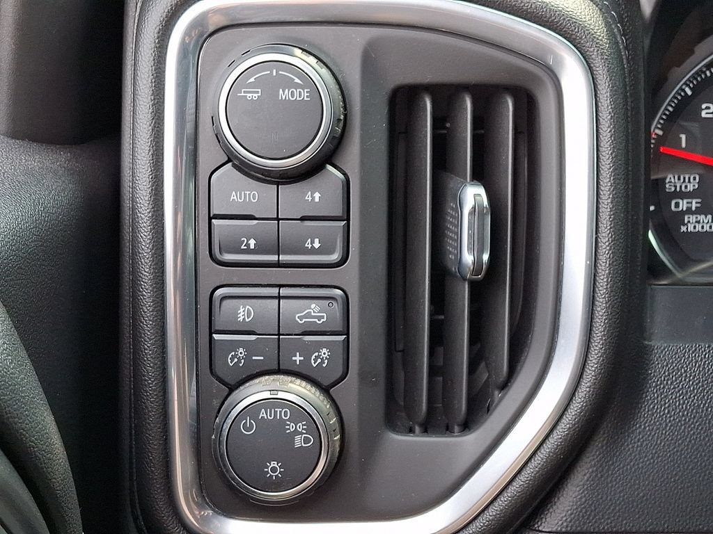 Used 2020 Chevrolet Silverado 1500 RST AWD/4WD image 24