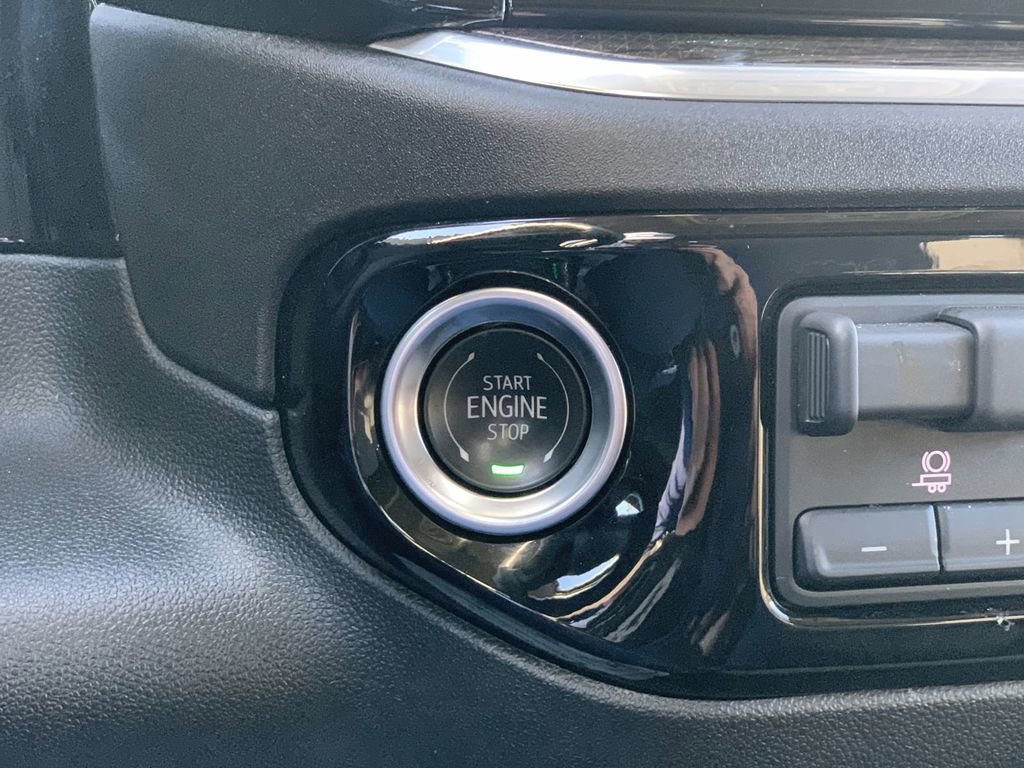 Certified 2025 Chevrolet Silverado 2500 LT w/ Convenience Package image 15