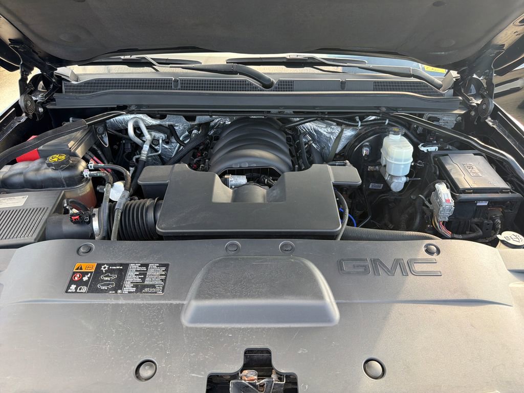 Used 2015 GMC Yukon Denali w/ Premium Package image 24