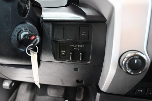 Used 2020 Toyota Tundra SR5 AWD/4WD image 21