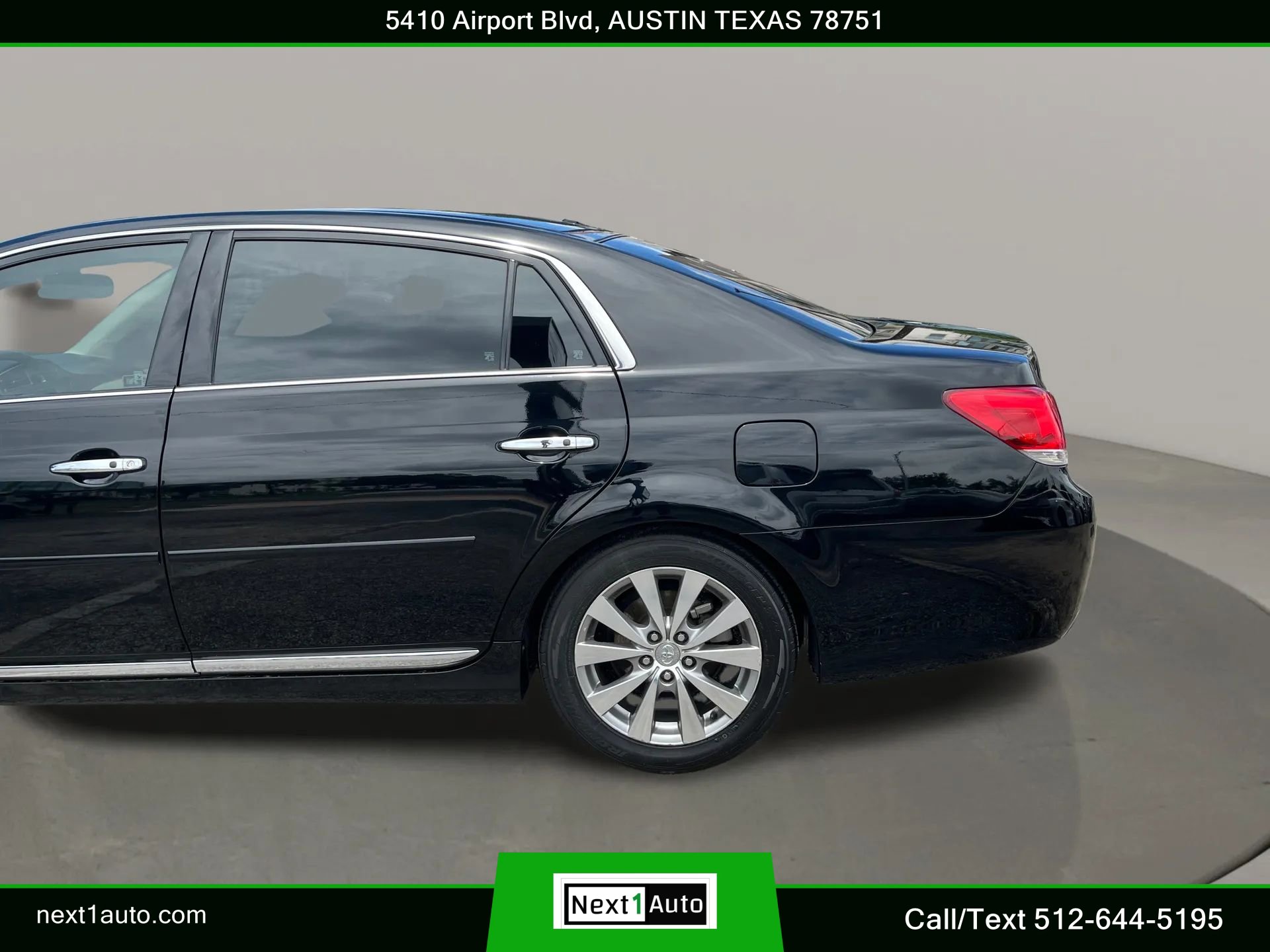 Used 2011 Toyota Avalon Limited FWD image 14