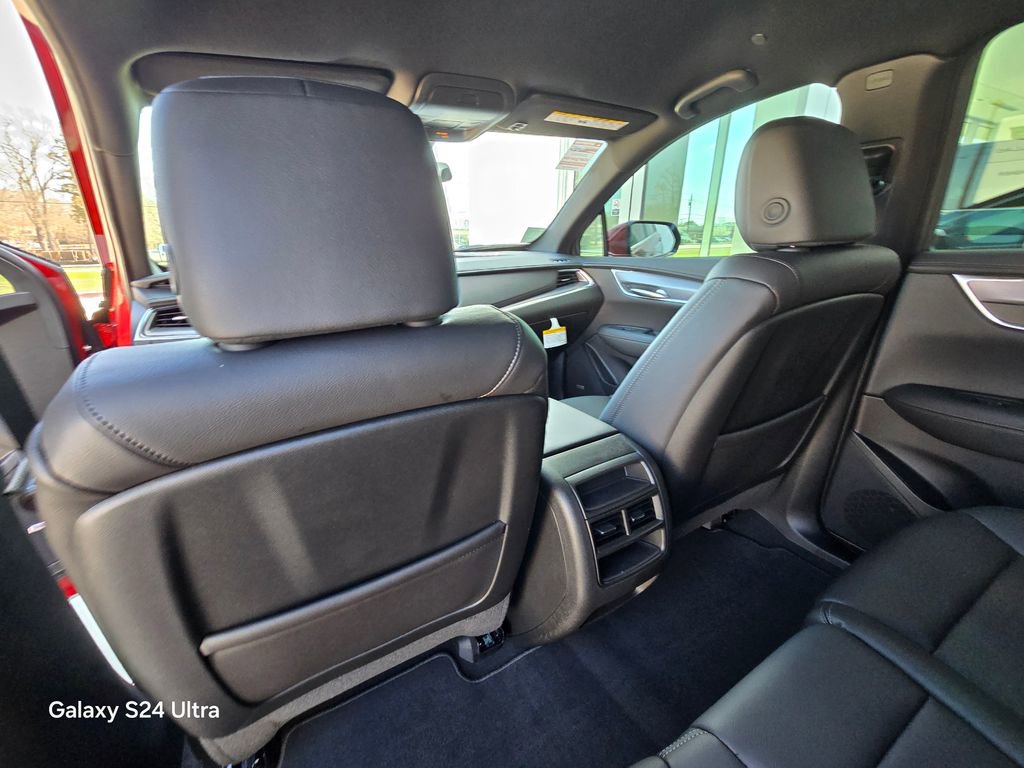 New 2026 Cadillac XT5 Luxury image 15