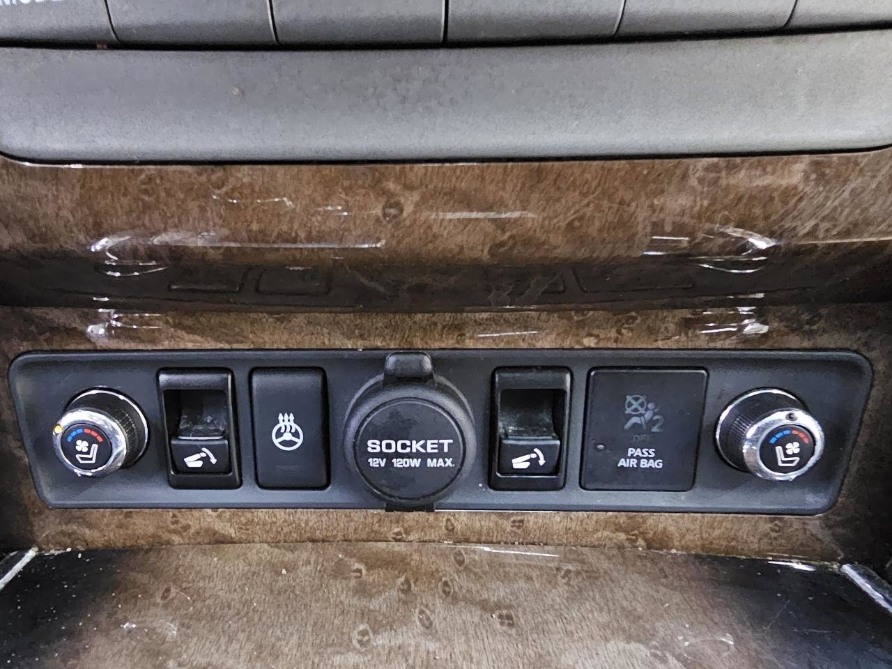 Used 2014 INFINITI QX80 2WD w/ Deluxe Touring Package image 36