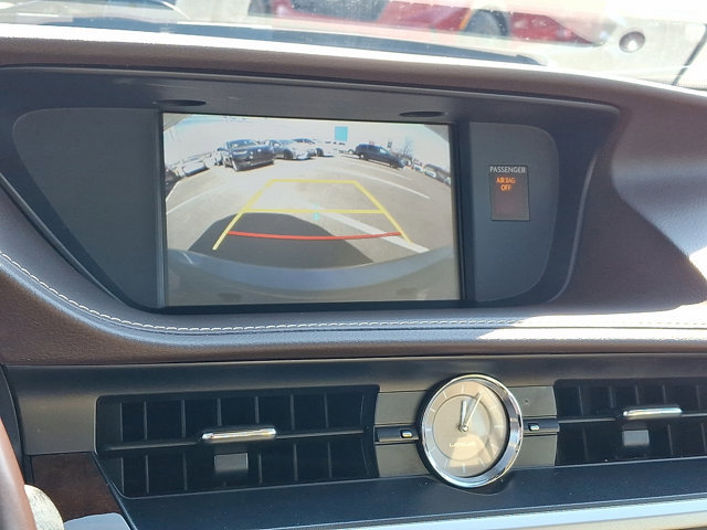 Used 2017 Lexus ES 350 w/ Navigation System Package image 19