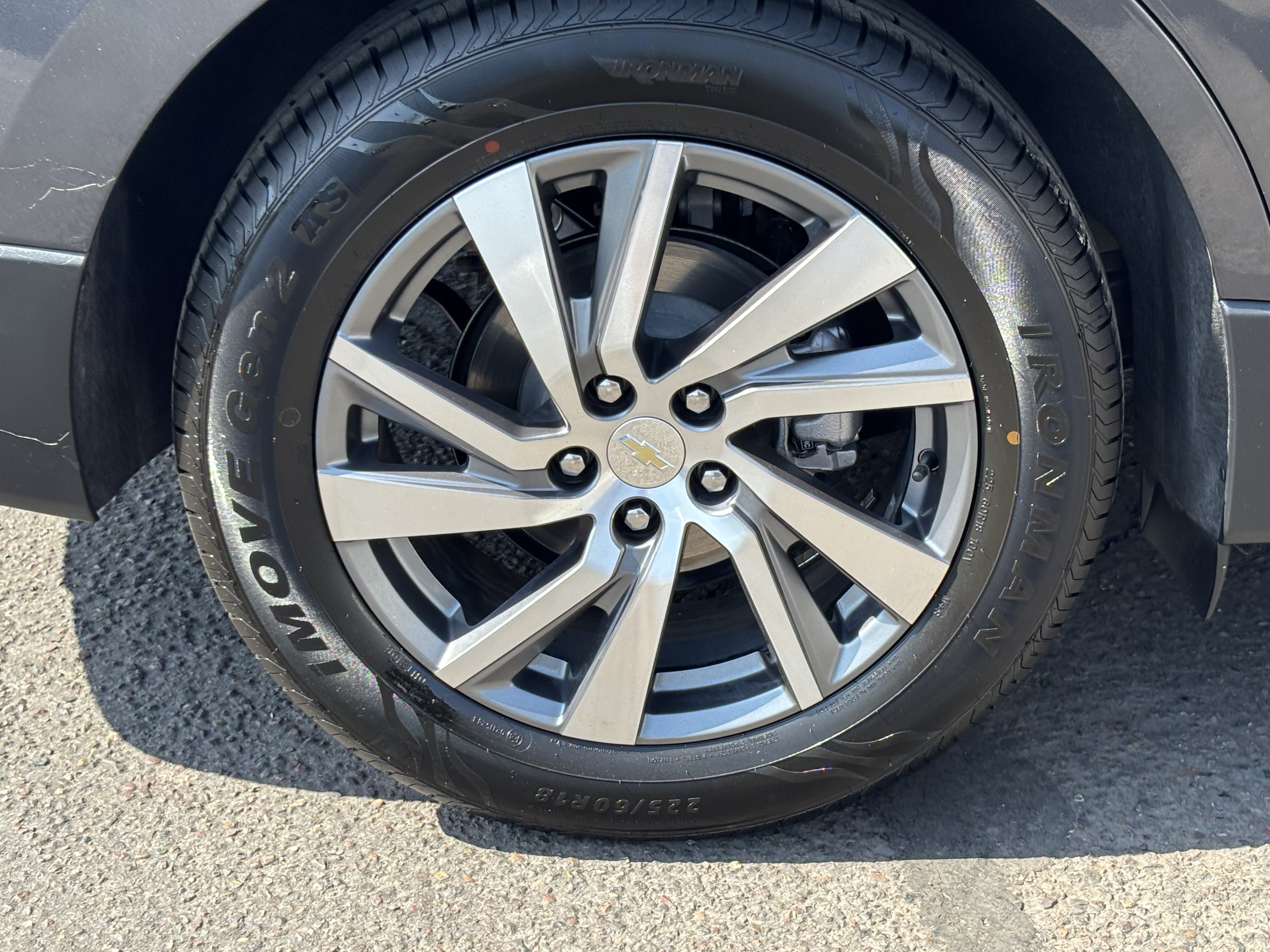 Used 2022 Chevrolet Equinox Premier w/ LPO, Cargo Package FWD image 7