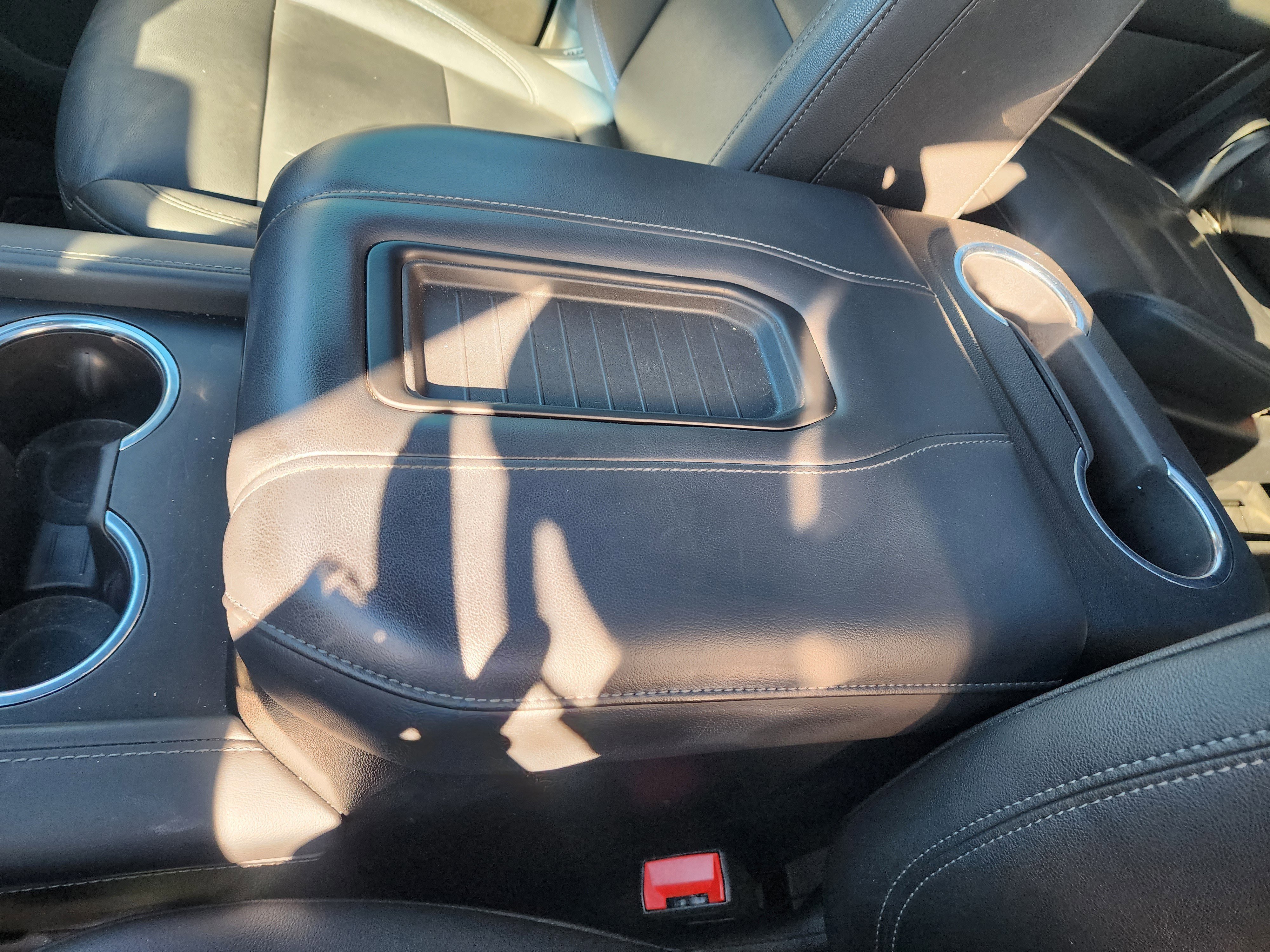 Used 2022 Chevrolet Tahoe Z71 w/ Z71 Off-Road Package image 37