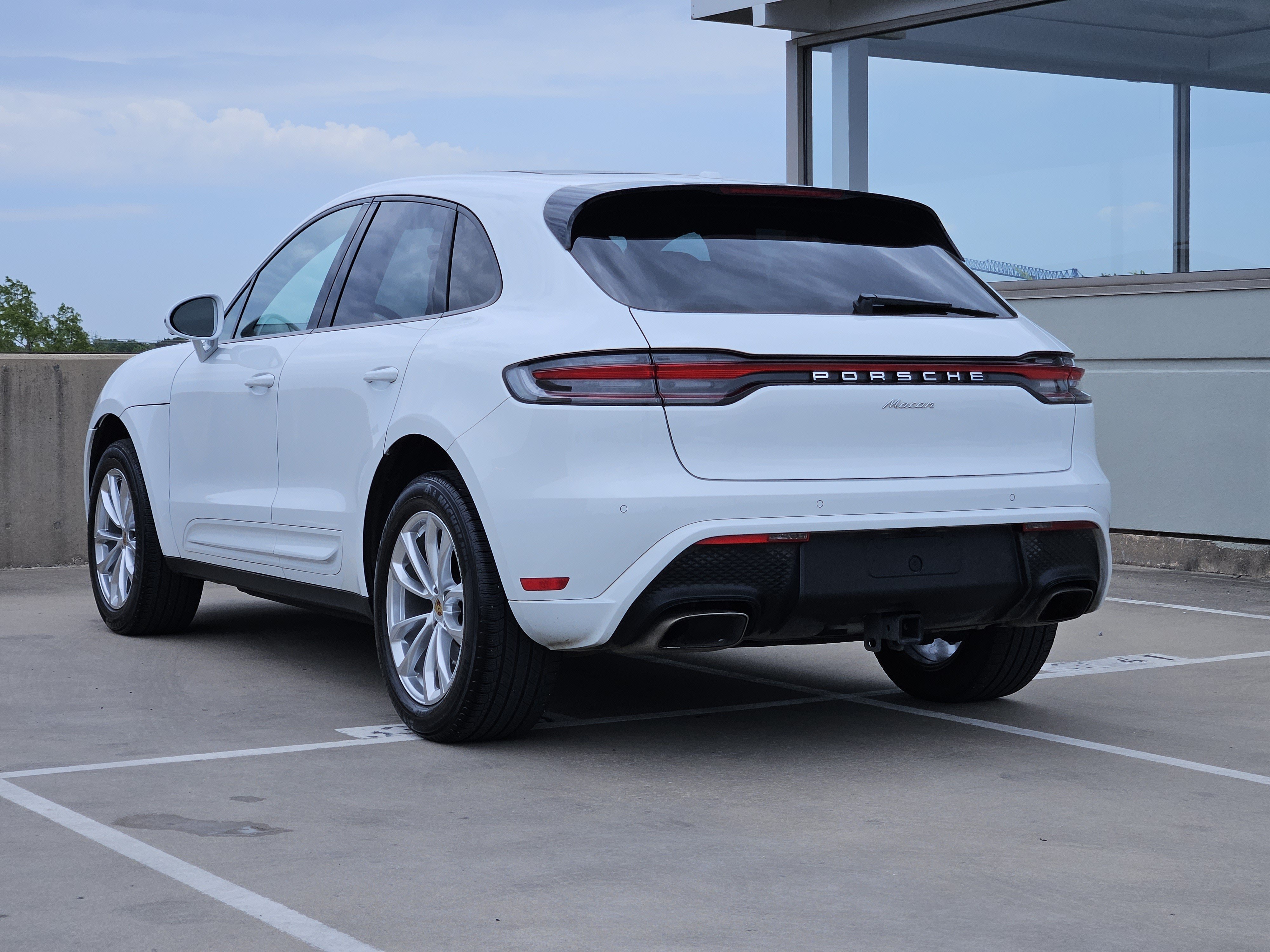 Certified 2023 Porsche Macan Turbo AWD/4WD image 3