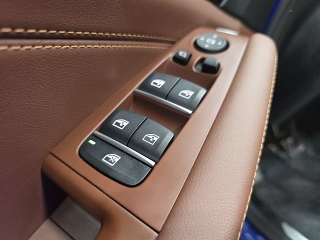 Certified 2026 BMW X5 M60i AWD/4WD image 23