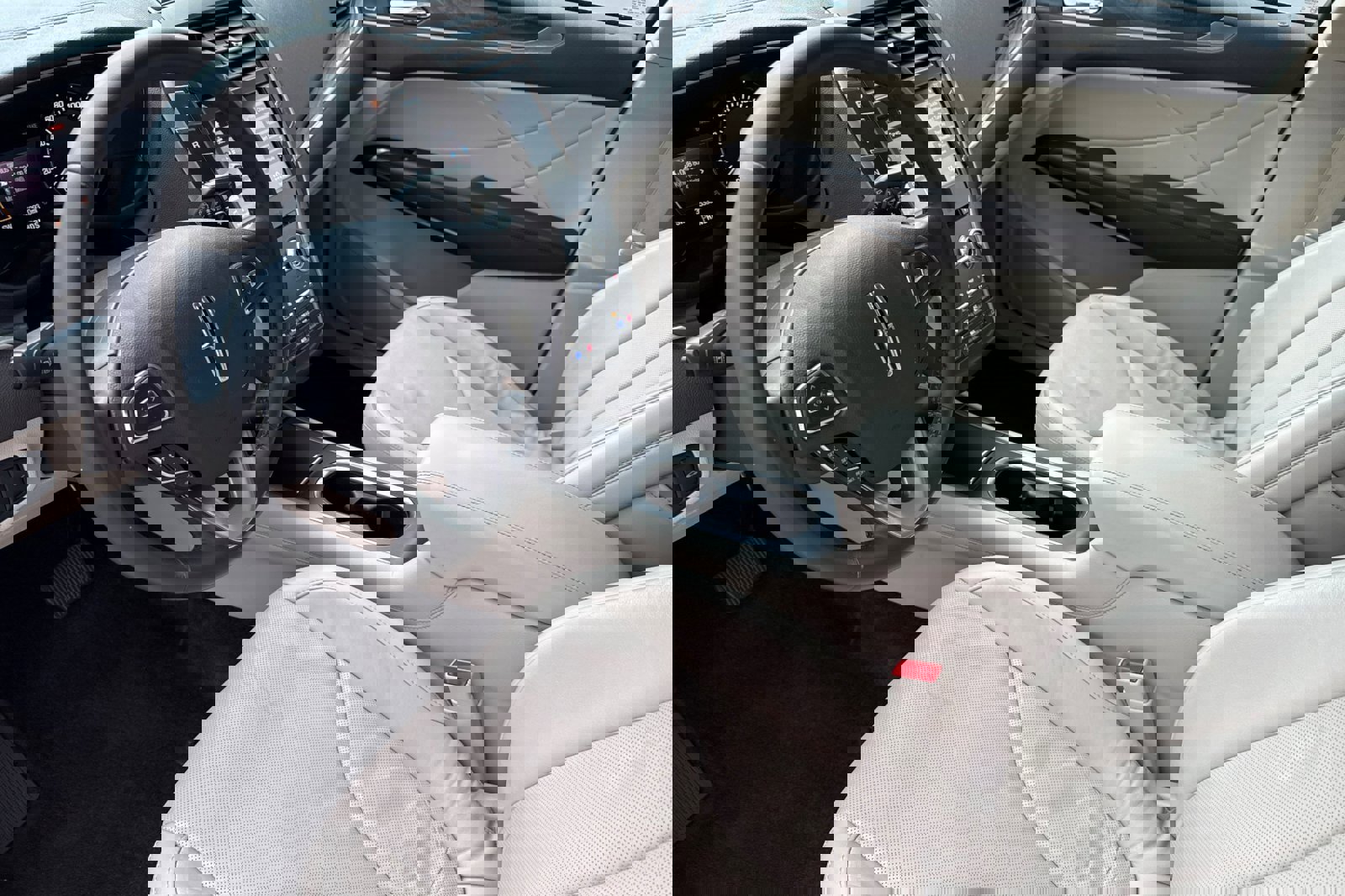 Used 2018 Lincoln MKC Reserve image 11