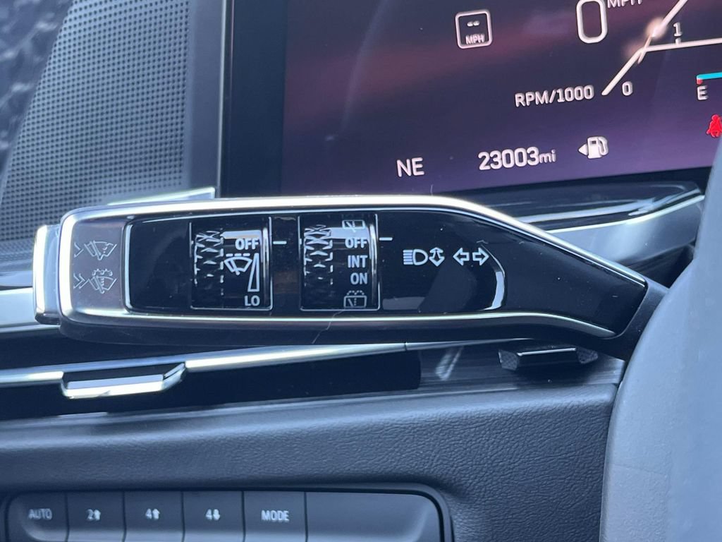 Certified 2025 Cadillac Escalade Sport AWD/4WD image 80