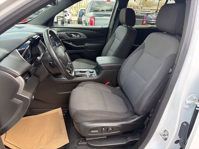 Certified 2023 Chevrolet Traverse LT image 12
