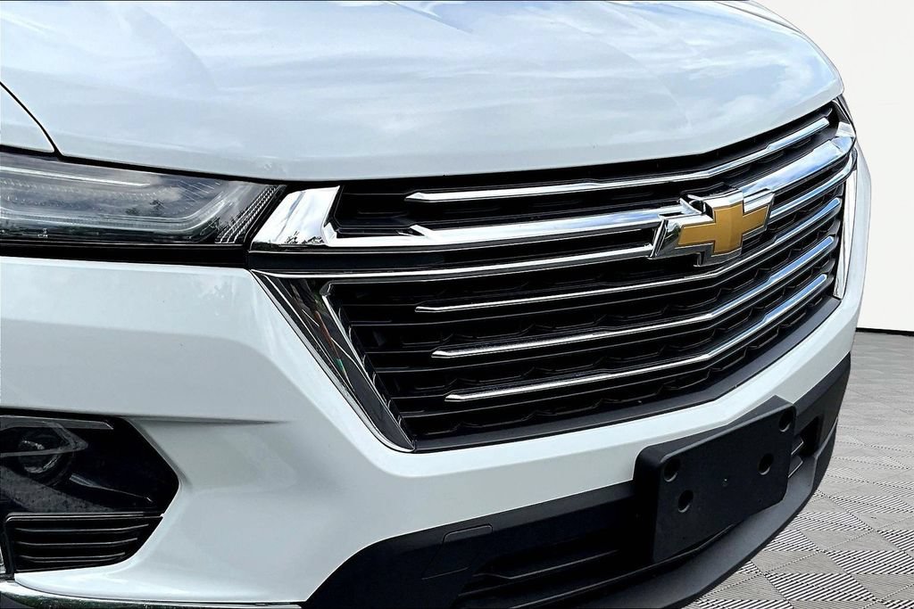 Used 2023 Chevrolet Traverse LT AWD/4WD image 34