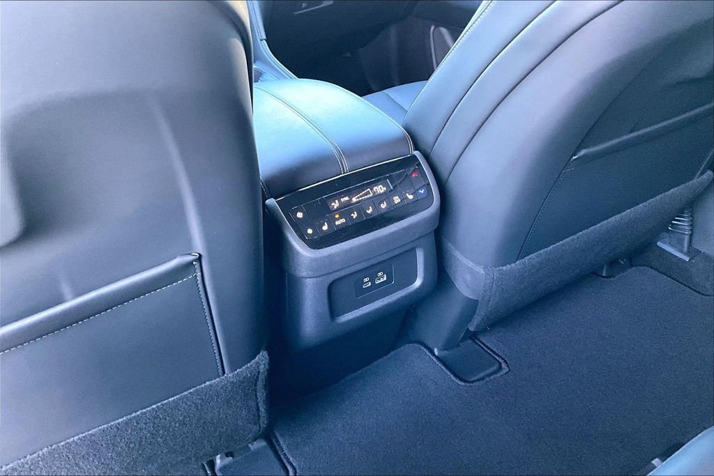 Certified 2025 INFINITI QX60 Luxe w/ Vision Package FWD image 35