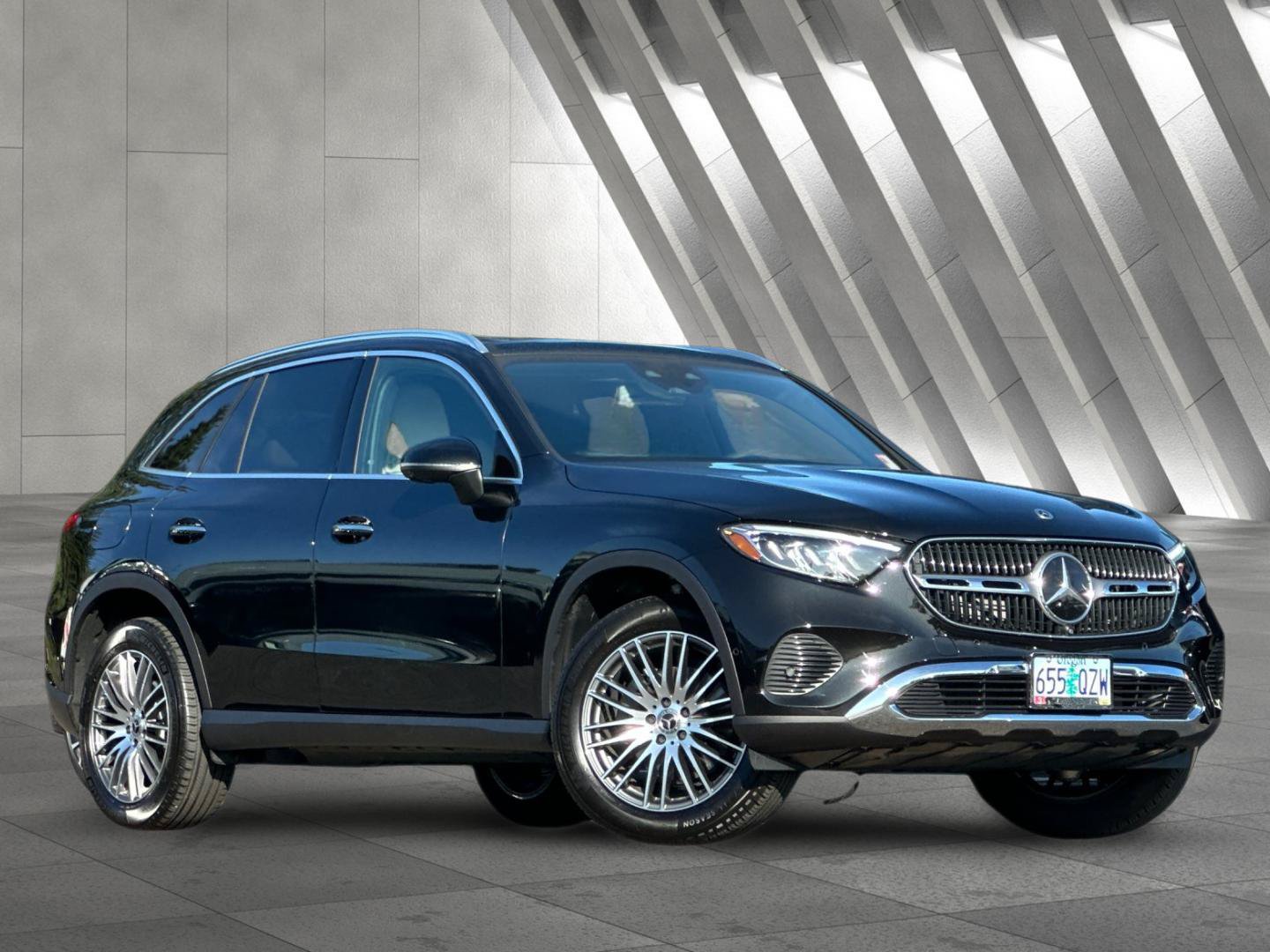 Certified 2026 Mercedes-Benz GLC 300 4MATIC image 2