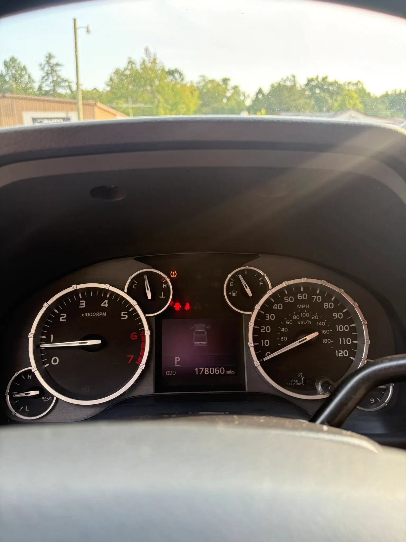 Used 2014 Toyota Tundra SR5 AWD/4WD image 12