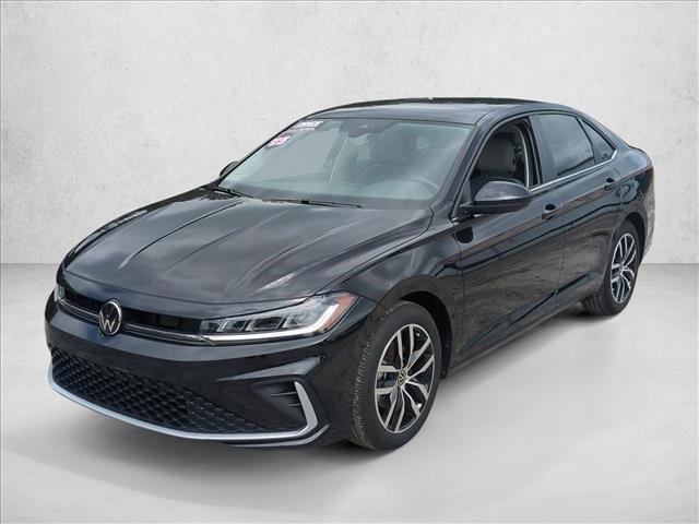 Used 2025 Volkswagen Jetta SE FWD image 1
