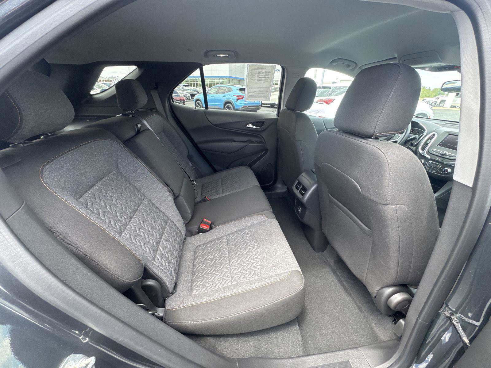 Used 2023 Chevrolet Equinox LT FWD image 14