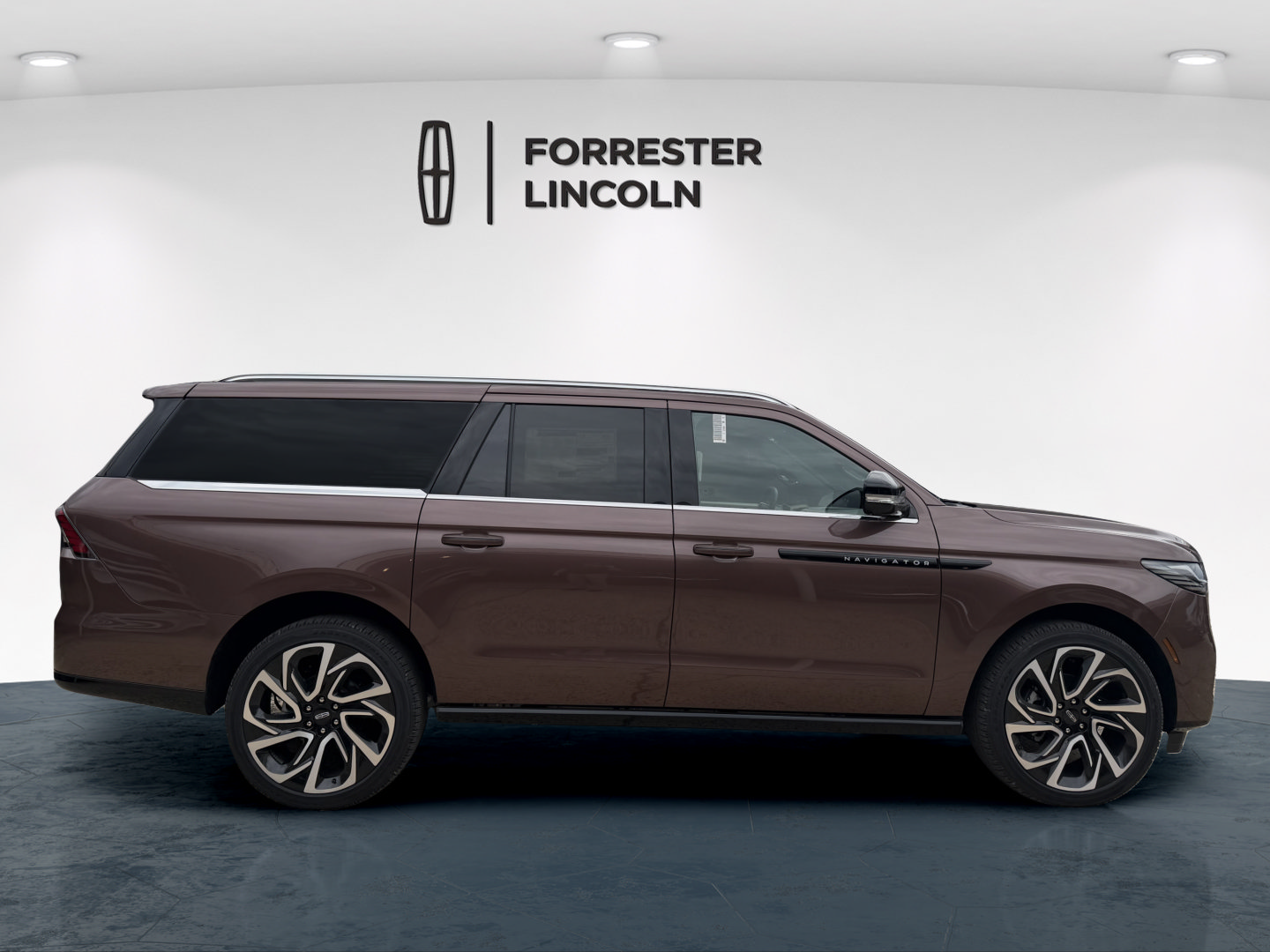 New 2027 Lincoln Navigator L Black Label AWD/4WD image 2