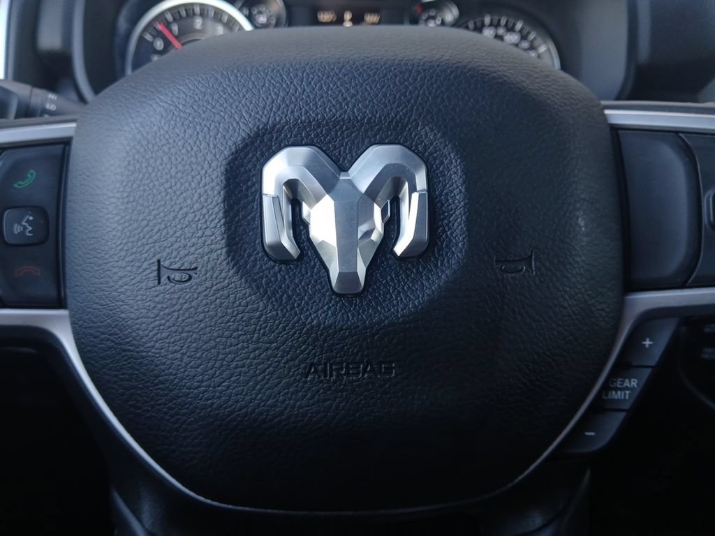 Used 2023 RAM 1500 Lone Star AWD/4WD image 5