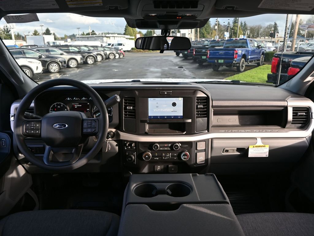 New 2026 Ford F550 4x4 Crew Cab image 29
