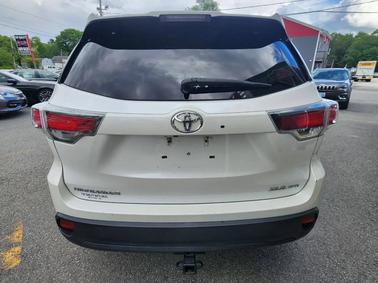 Used 2016 Toyota Highlander XLE AWD/4WD image 6
