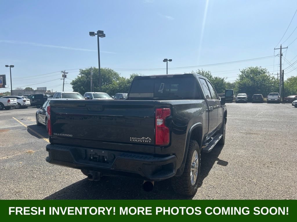 Used 2021 Chevrolet Silverado 2500 High Country w/ Technology Package AWD/4WD image 3