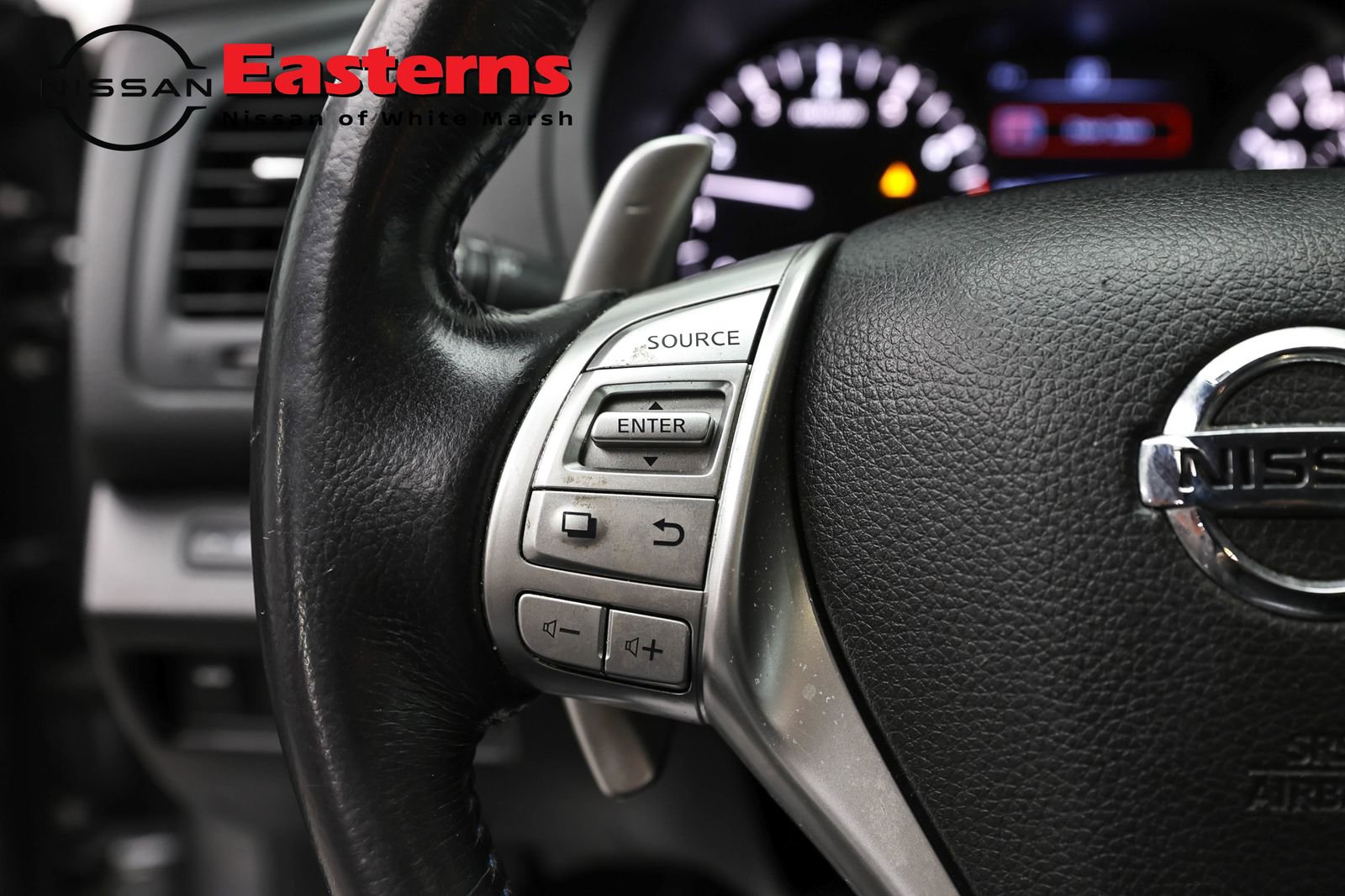Used 2018 Nissan Altima 2.5 SR w/ SR Midnight Edition image 15