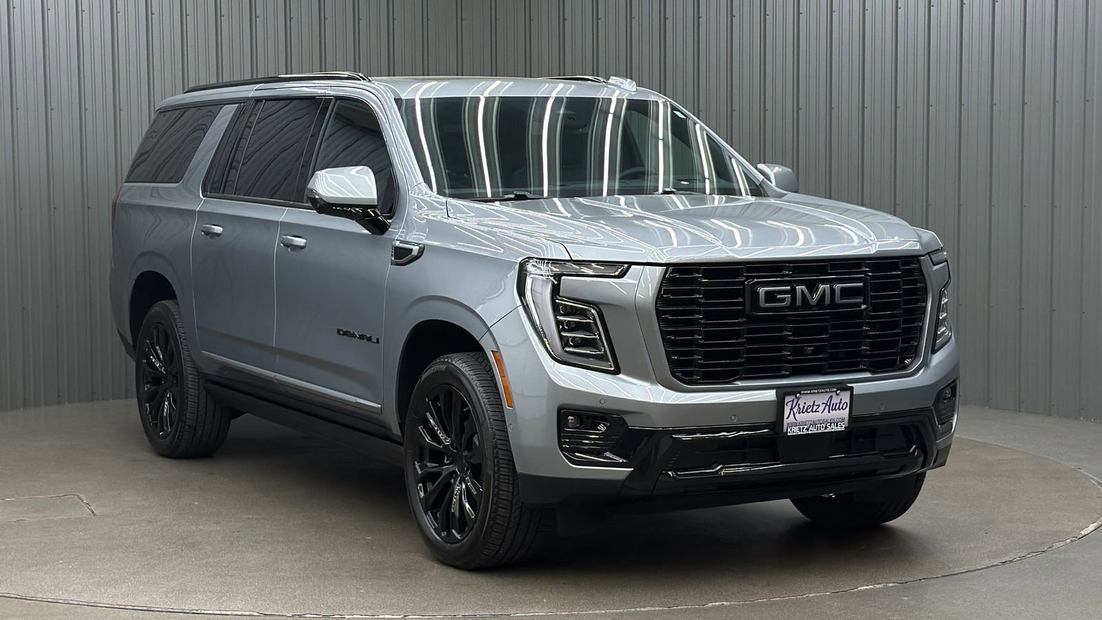 Used 2025 GMC Yukon XL Denali w/ Sun & Power Step Package image 7
