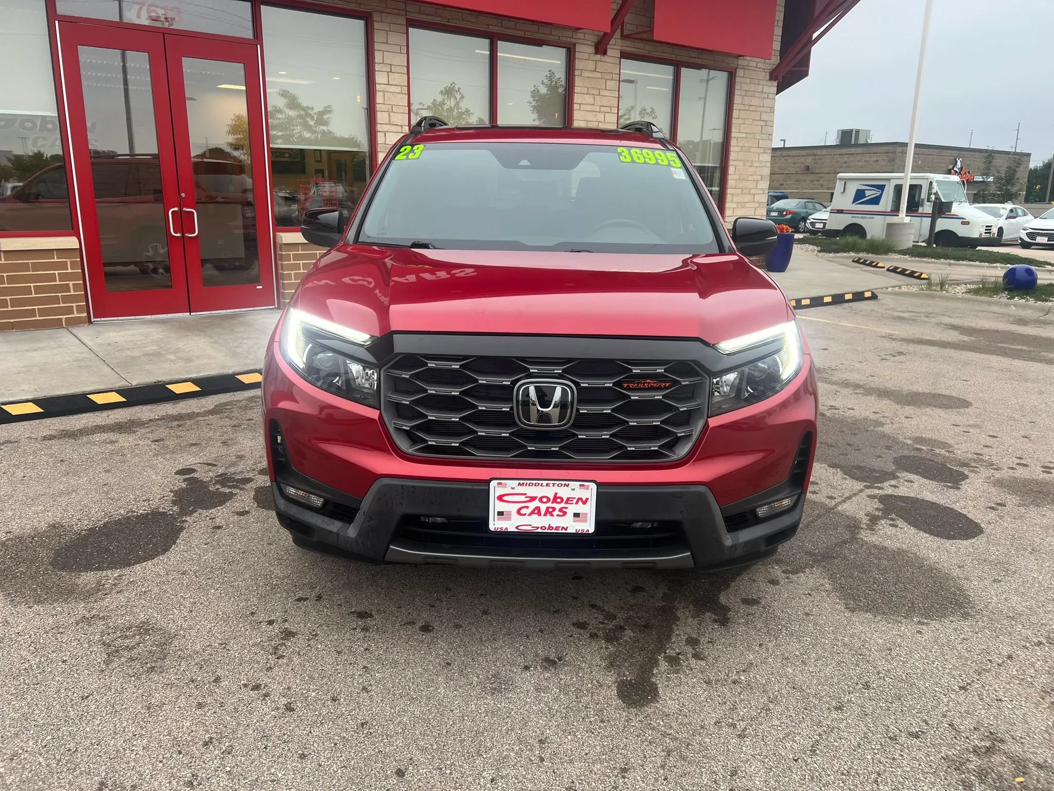 Used 2023 Honda Passport TrailSport image 2