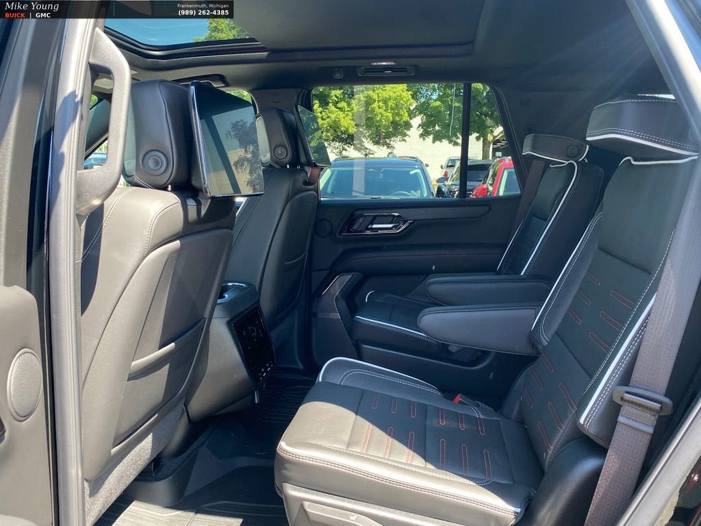 New 2026 GMC Yukon AT4 Ultimate w/ LPO, Floor Liner Package AWD/4WD image 12