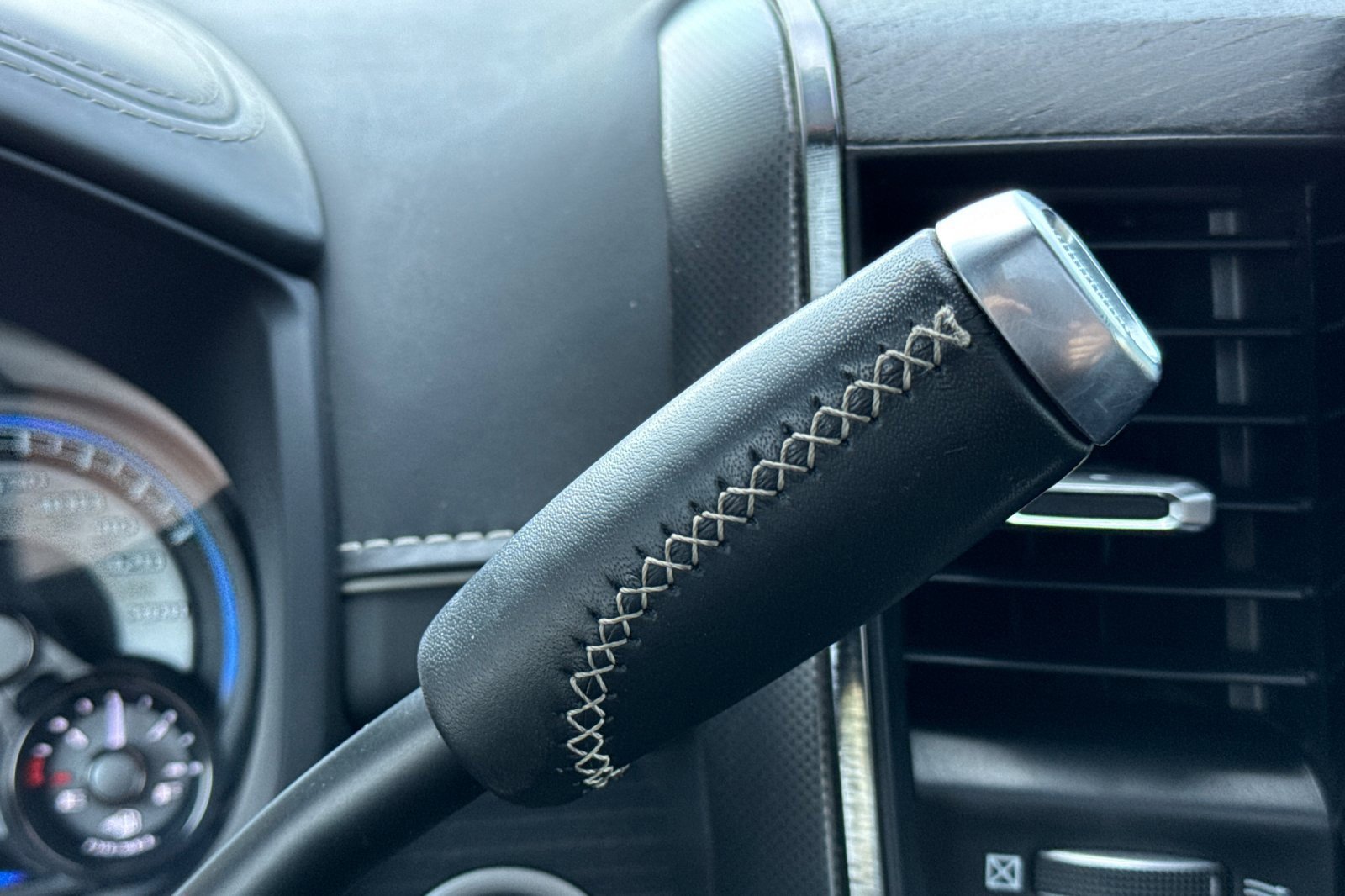 Used 2022 RAM 3500 Limited image 33