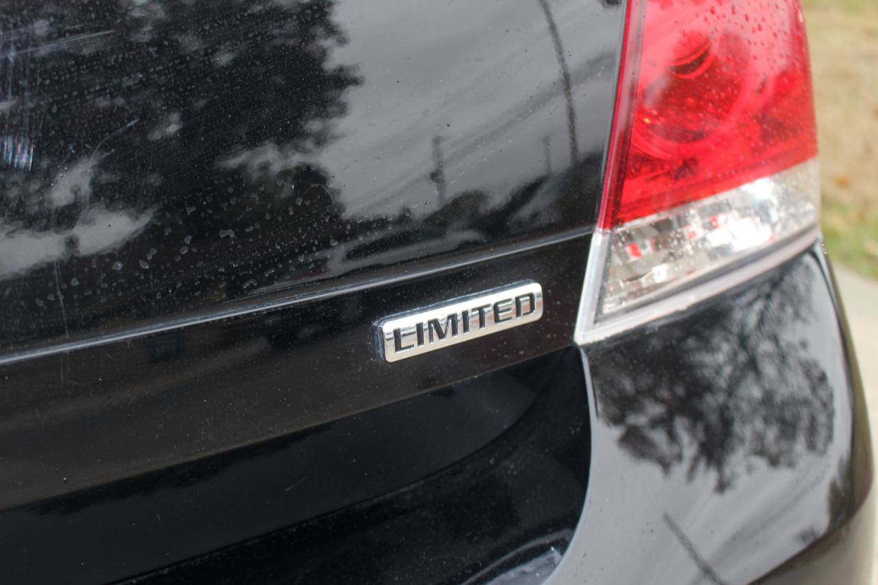 Used 2016 Chevrolet Impala LT image 40