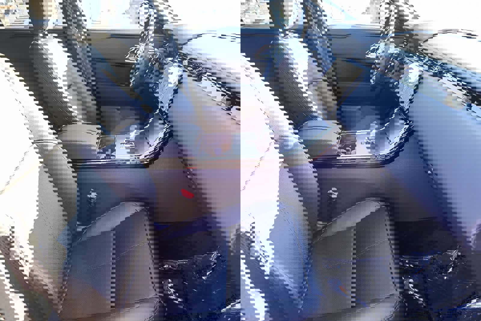 New 2026 Land Rover Range Rover Velar Dynamic SE image 16