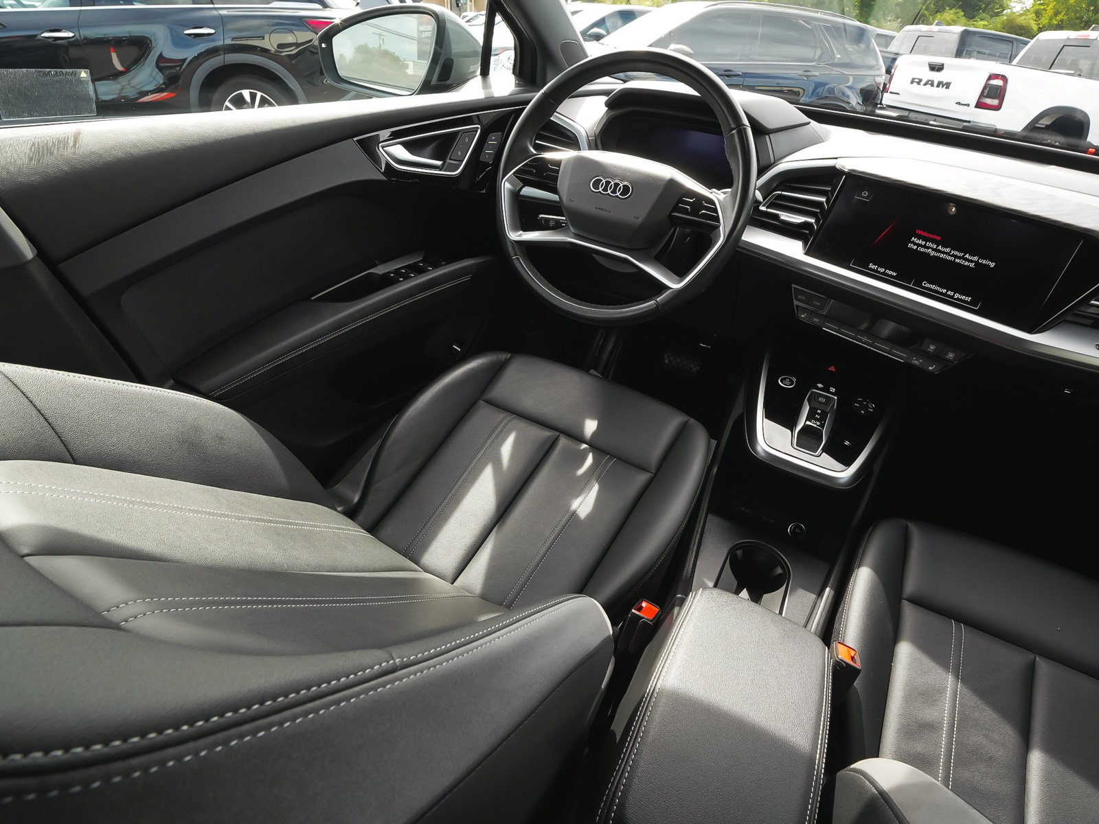 Used 2023 Audi Q4 e-tron Premium Plus w/ Premium Plus AWD/4WD image 40