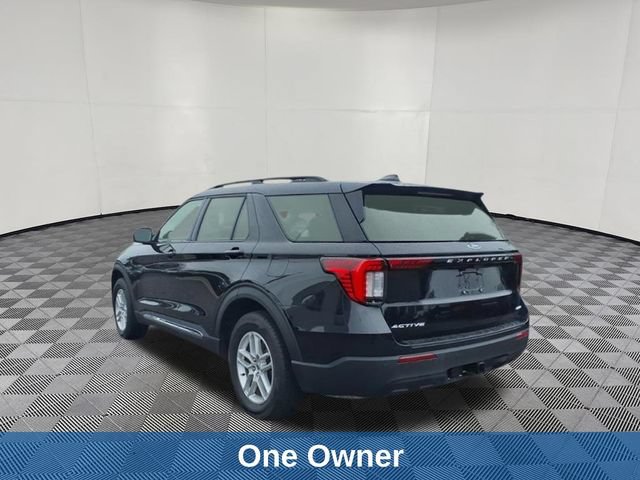 Used 2025 Ford Explorer Active AWD/4WD image 3