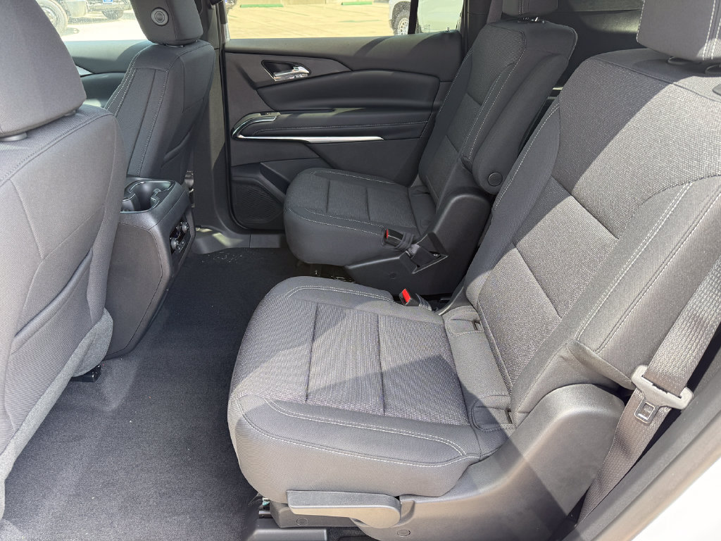 New 2026 Chevrolet Traverse LT w/ Midnight/Sport Edition AWD/4WD image 10