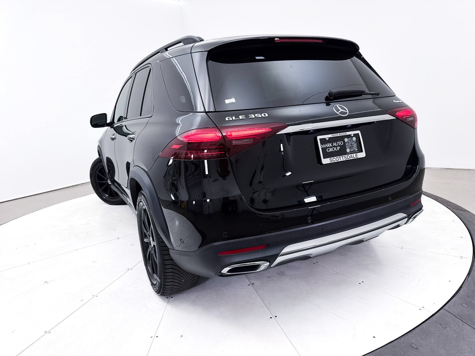 Used 2024 Mercedes-Benz GLE 350 4MATIC image 11