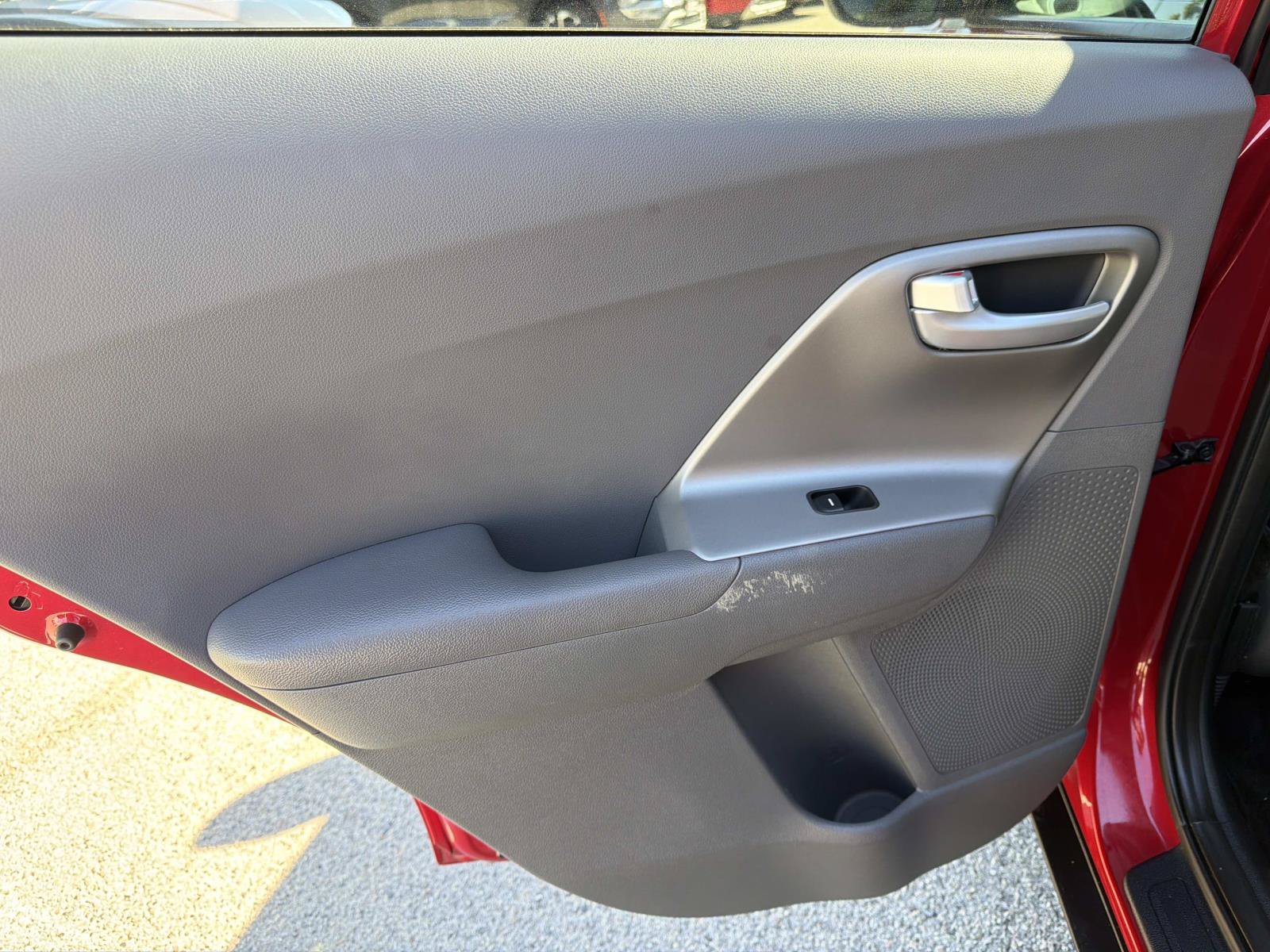 Used 2019 Kia Niro LX FWD image 9