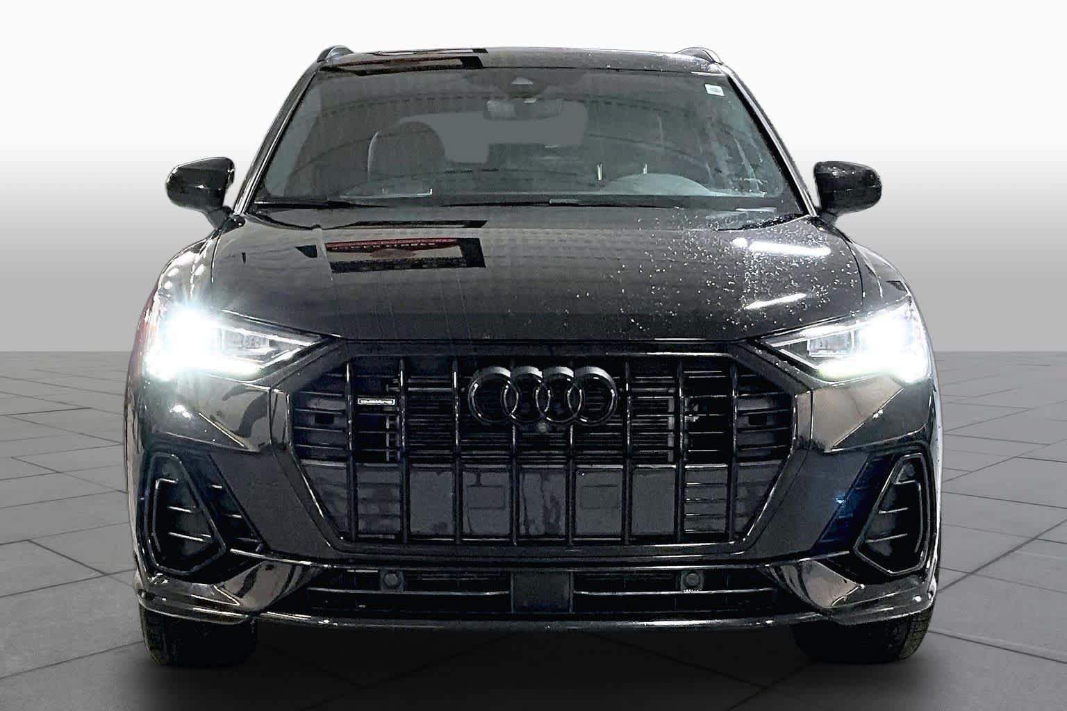Used 2023 Audi Q3 2.0T Premium Plus w/ Premium Plus Package AWD/4WD image 4