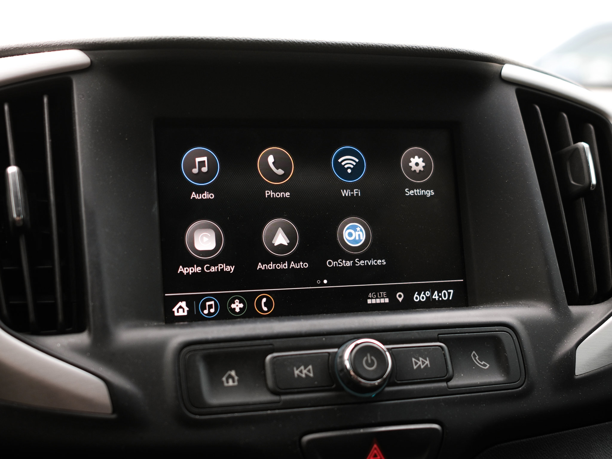 Used 2020 GMC Terrain SLE image 18