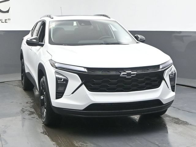 New 2026 Chevrolet Trax LT w/ Sunroof Package FWD image 29