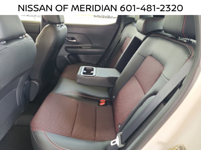 New 2026 Nissan Kicks SR w/ Cold Weather Package FWD image 19